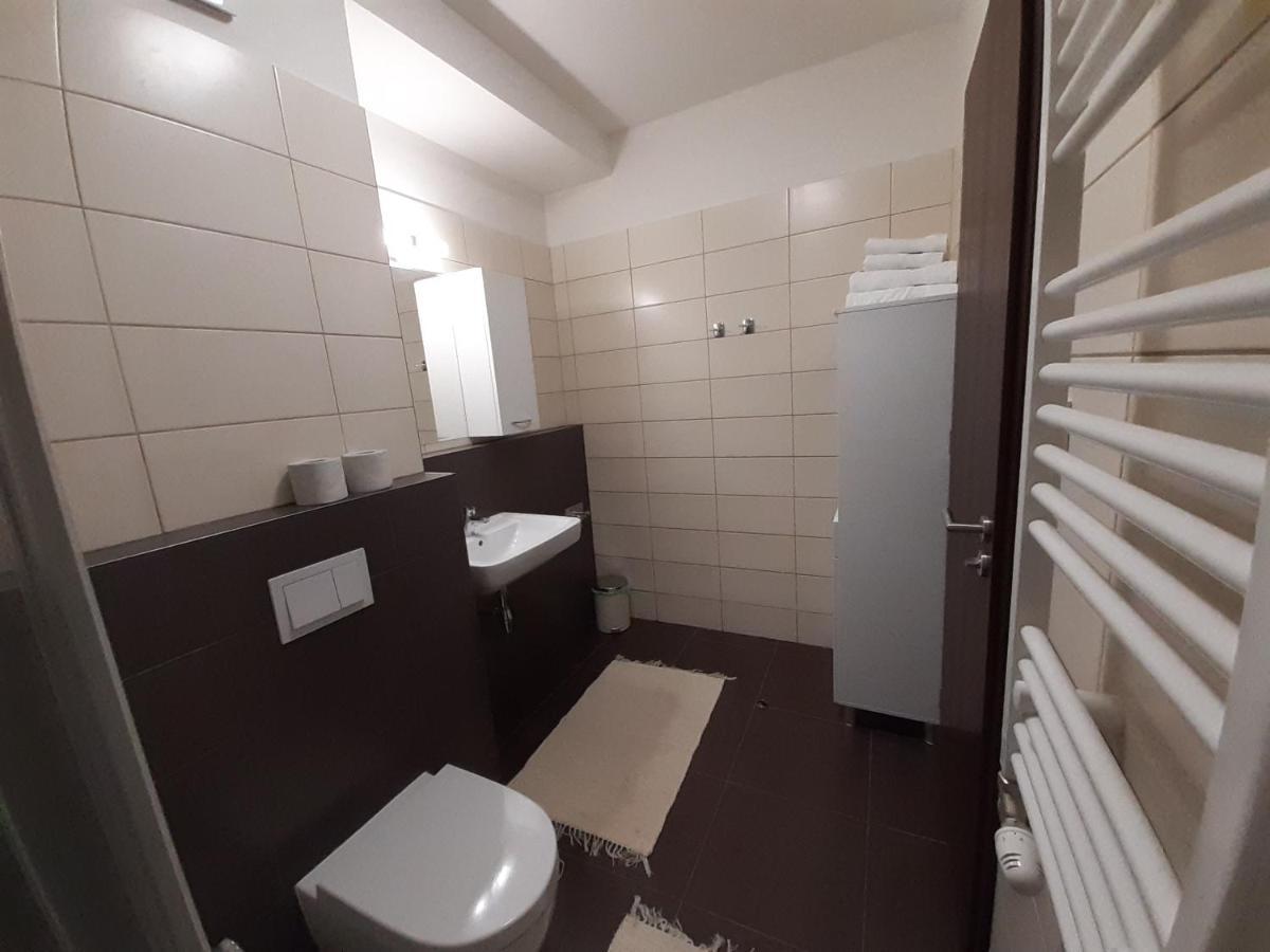 Entrez Radnica Košice Exterior foto